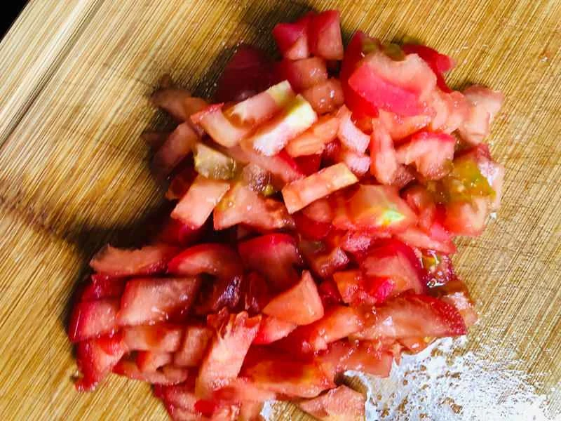 How to make pure milk hand-torn toast: Step 1