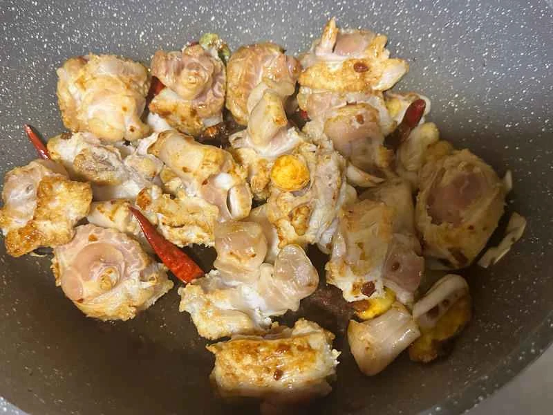 How to make pure milk hand-torn toast: Step 1