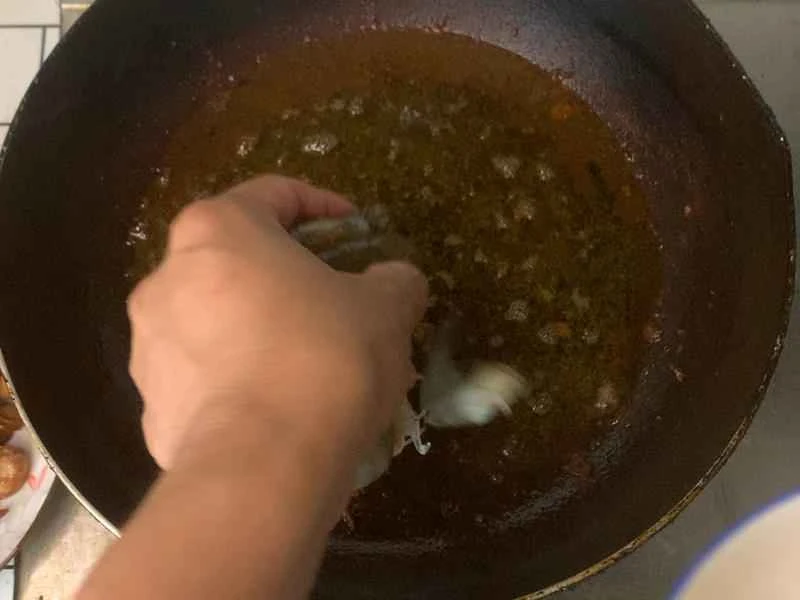 How to make pure milk hand-torn toast: Step 1