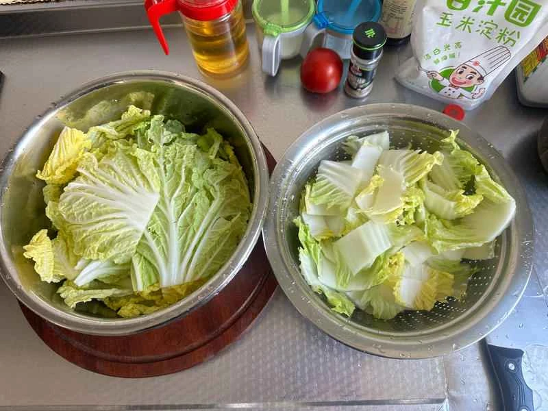 How to make pure milk hand-torn toast: Step 1