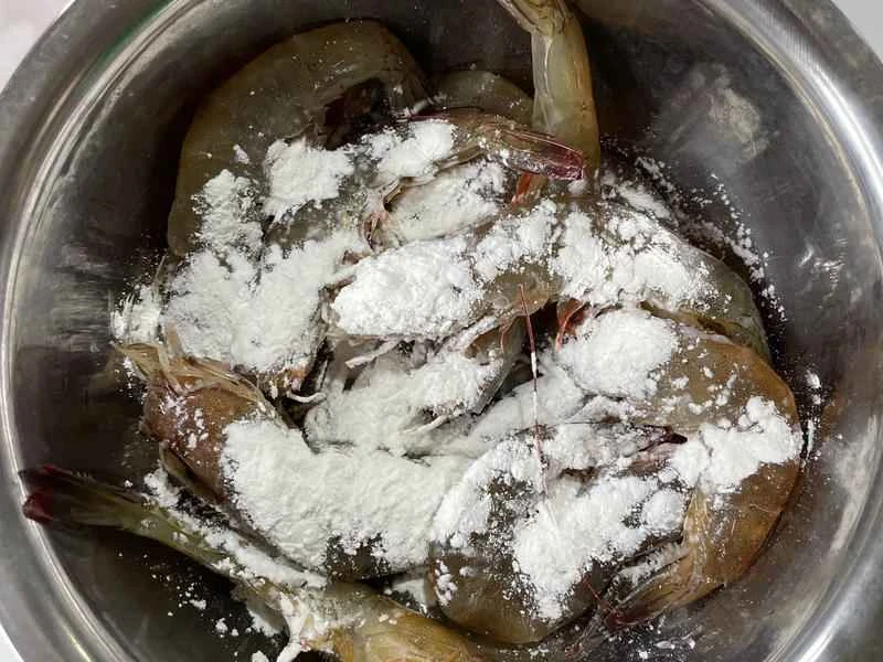 How to make pure milk hand-torn toast: Step 1