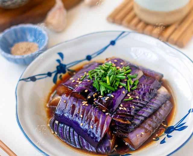 Super easy eggplant side dish 🍆 Delicious whether served hot or cold! A refreshing version of sweet and sour eggplant recipe