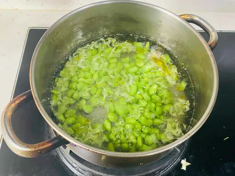 How to make pure milk hand-torn toast: Step 1