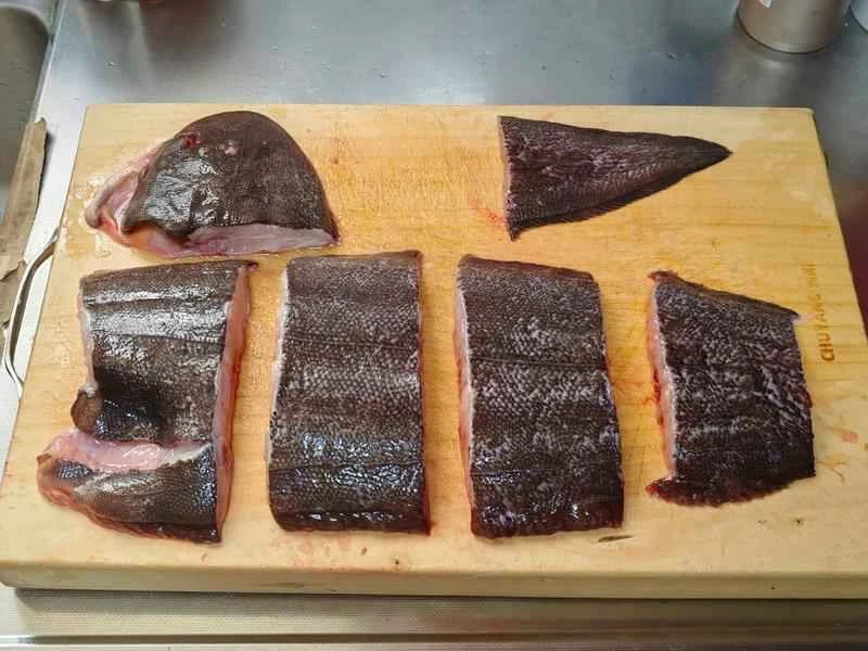 How to make pure milk hand-torn toast: Step 1