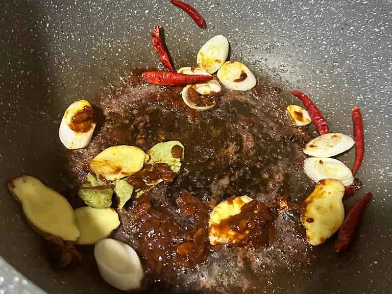 How to make pure milk hand-torn toast: Step 1