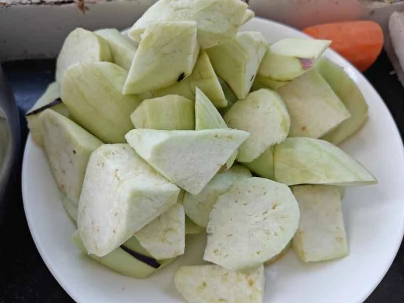 How to make pure milk hand-torn toast: Step 1