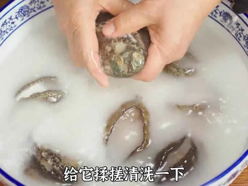 How to make pure milk hand-torn toast: Step 1