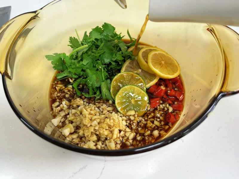 How to make pure milk hand-torn toast: Step 1