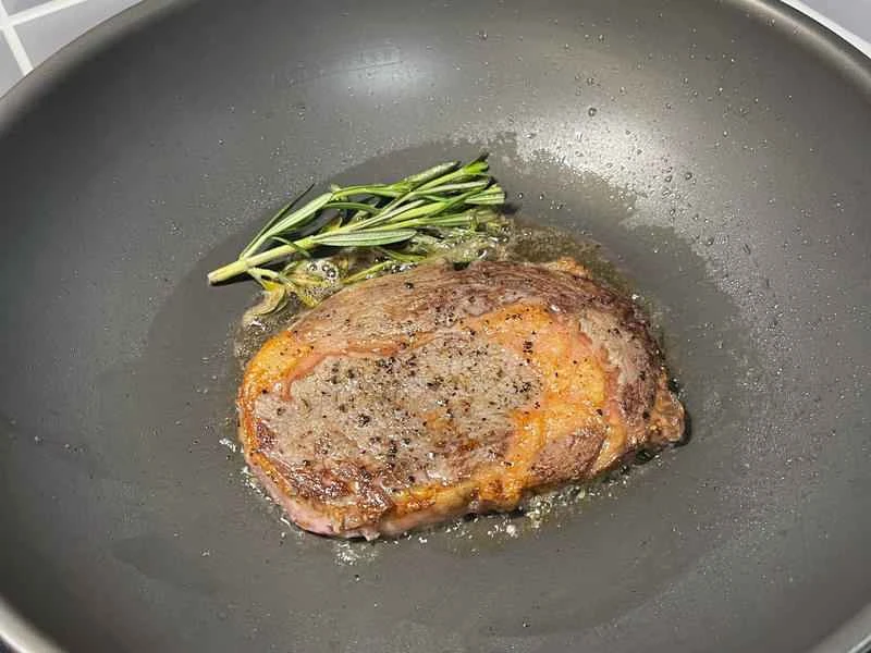 How to make pure milk hand-torn toast: Step 1