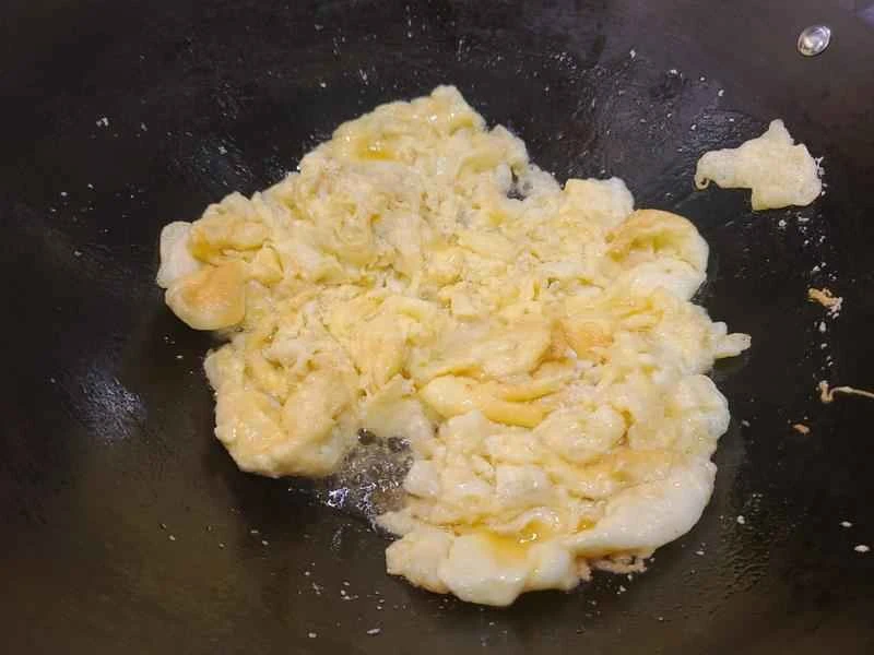 How to make pure milk hand-torn toast: Step 1