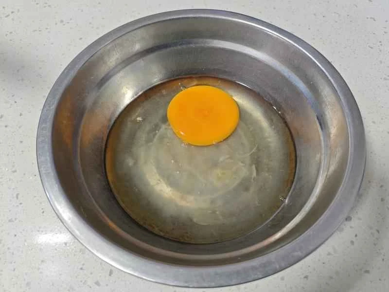 How to make pure milk hand-torn toast: Step 1