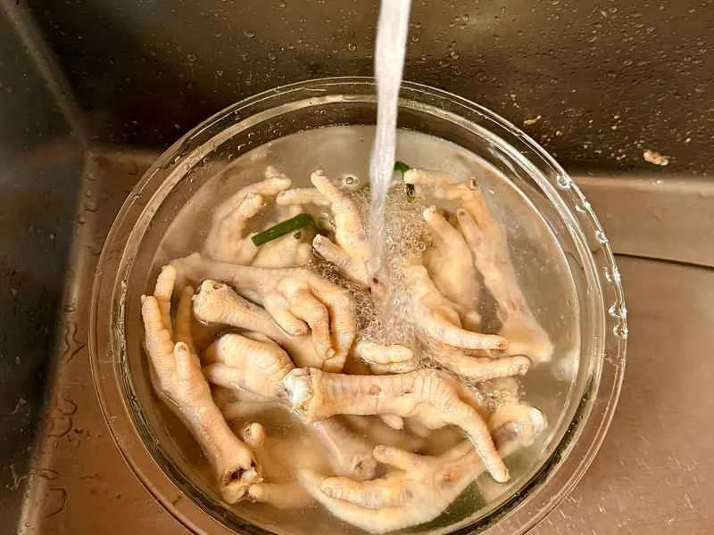 How to make pure milk hand-torn toast: Step 1