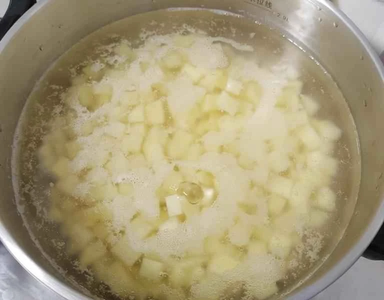 How to make pure milk hand-torn toast: Step 1