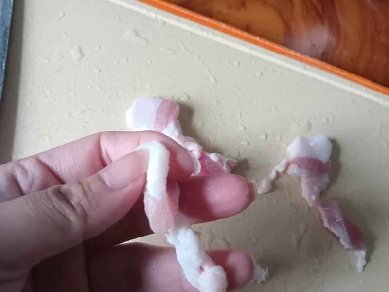 How to make pure milk hand-torn toast: Step 1