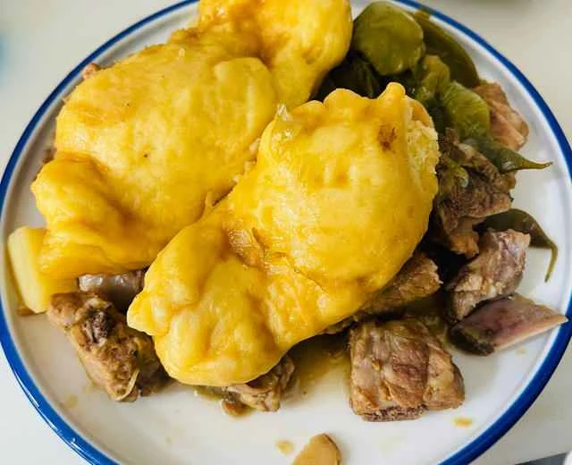 Home-style dish | Northeastern-style braised pork ribs with green beans and corn pancakes (piggy blanket) recipe