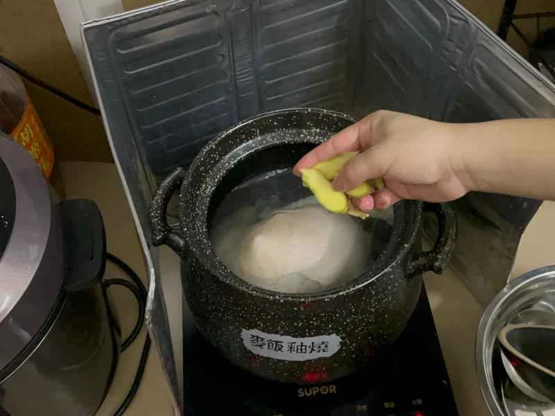 How to make pure milk hand-torn toast: Step 1