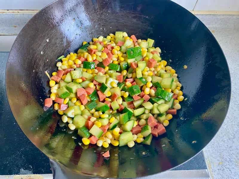 How to make pure milk hand-torn toast: Step 1