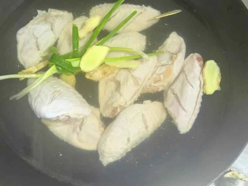 How to make pure milk hand-torn toast: Step 1