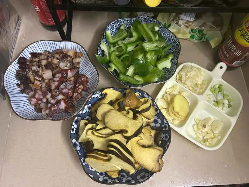 How to make pure milk hand-torn toast: Step 1