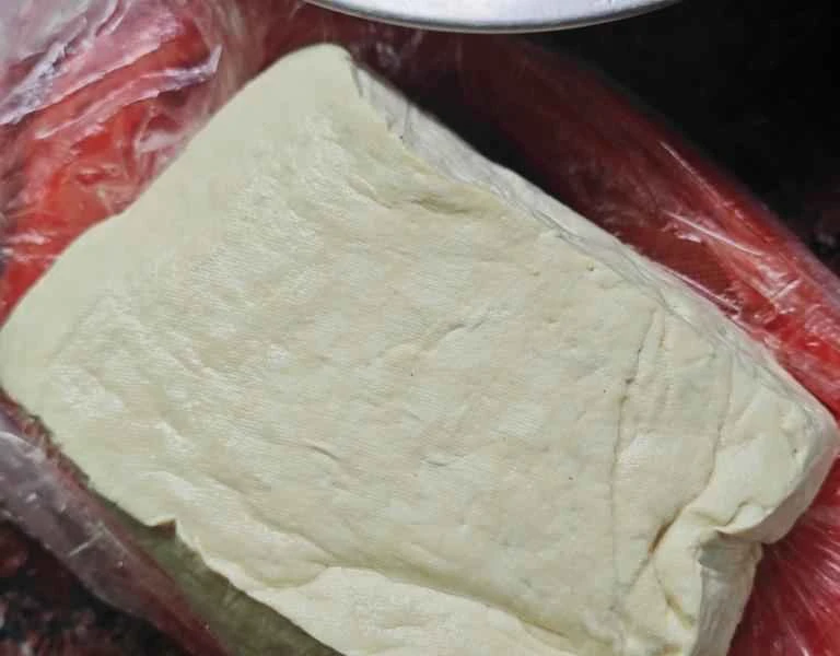 How to make pure milk hand-torn toast: Step 1