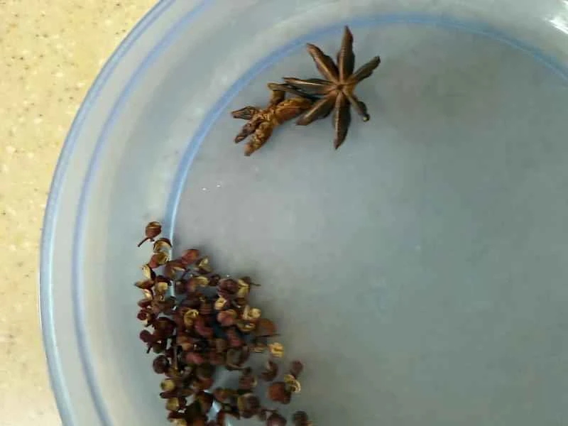 How to make pure milk hand-torn toast: Step 1