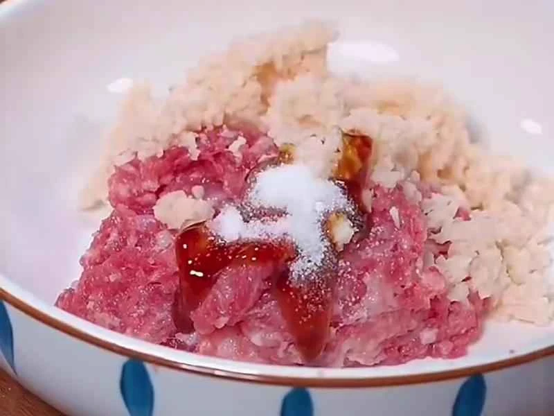 How to make pure milk hand-torn toast: Step 1