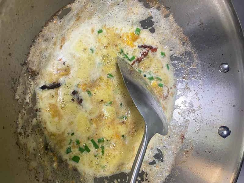 How to make pure milk hand-torn toast: Step 1