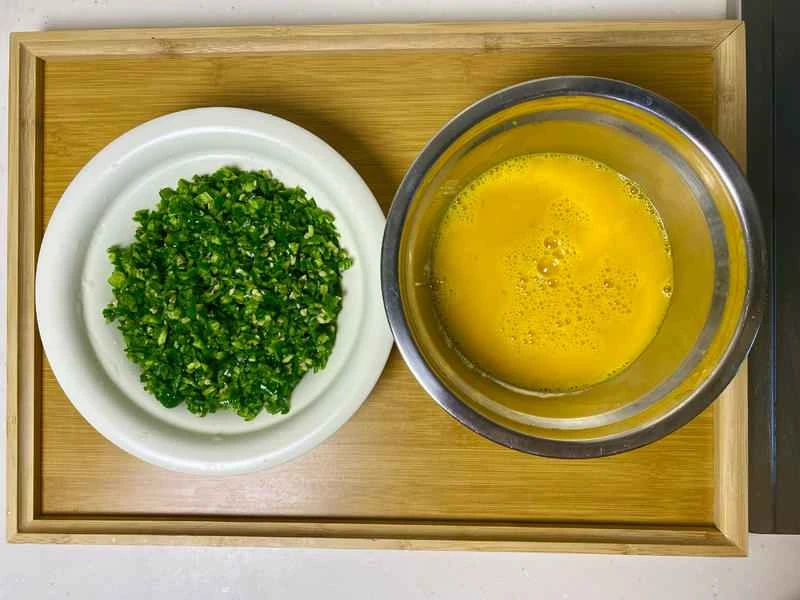 How to make pure milk hand-torn toast: Step 1