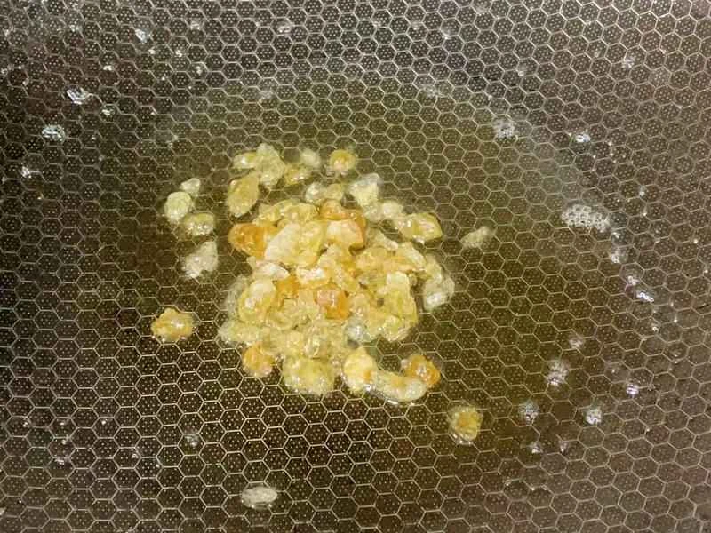 How to make pure milk hand-torn toast: Step 1