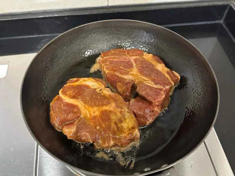 How to make pure milk hand-torn toast: Step 1