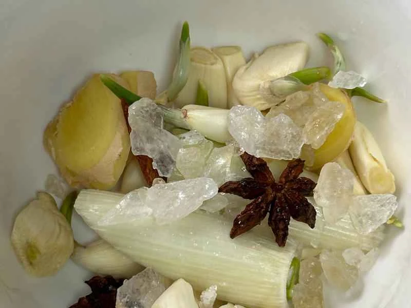 How to make pure milk hand-torn toast: Step 1