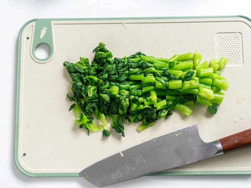 How to make pure milk hand-torn toast: Step 1