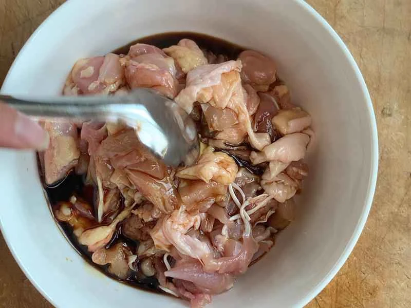 How to make pure milk hand-torn toast: Step 1