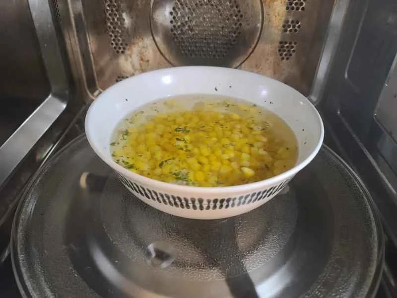 How to make pure milk hand-torn toast: Step 1