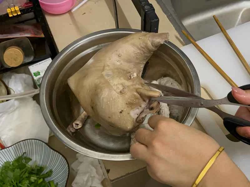 How to make pure milk hand-torn toast: Step 1