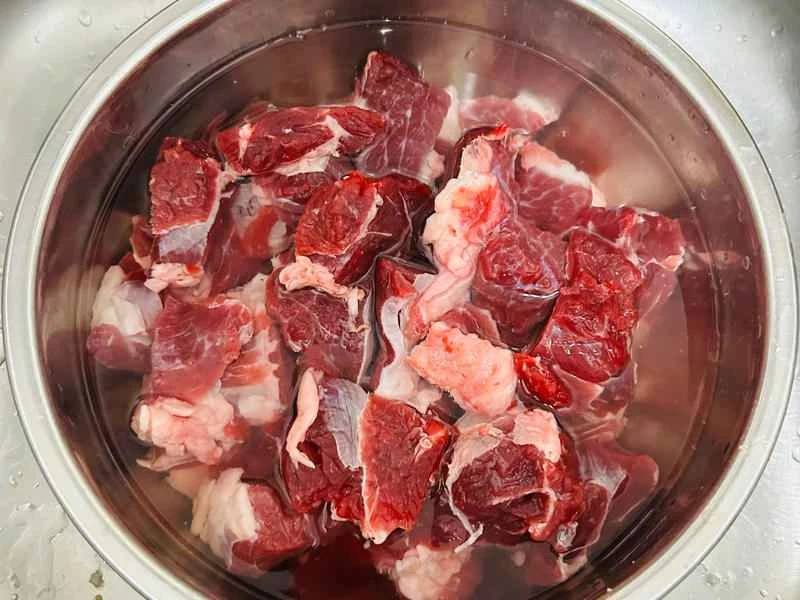 How to make pure milk hand-torn toast: Step 1