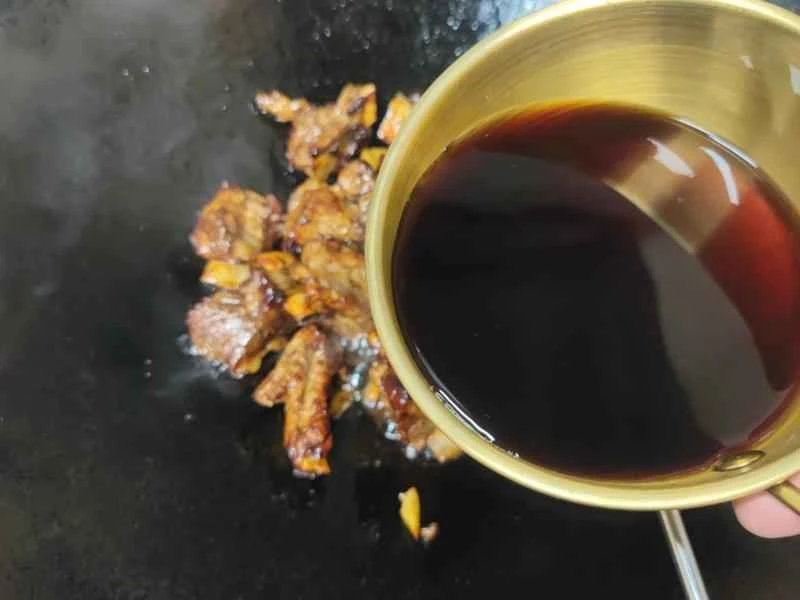 How to make pure milk hand-torn toast: Step 1