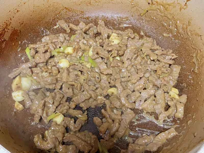 How to make pure milk hand-torn toast: Step 1