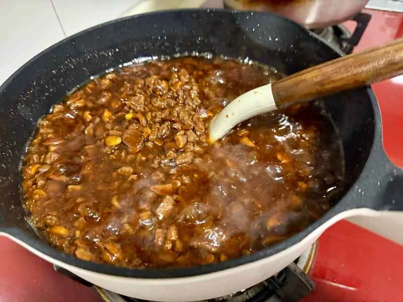 How to make pure milk hand-torn toast: Step 1
