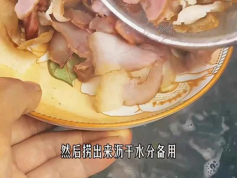 How to make pure milk hand-torn toast: Step 1