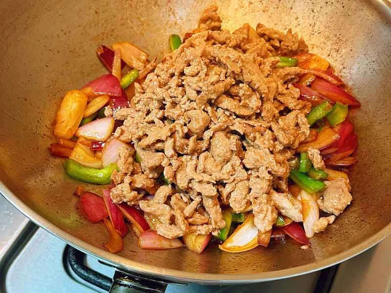 How to make pure milk hand-torn toast: Step 1