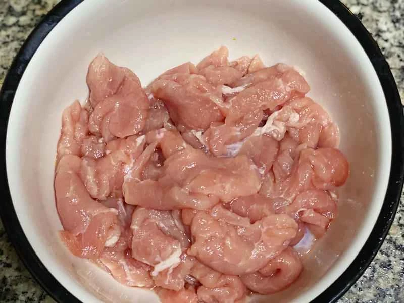 How to make pure milk hand-torn toast: Step 1