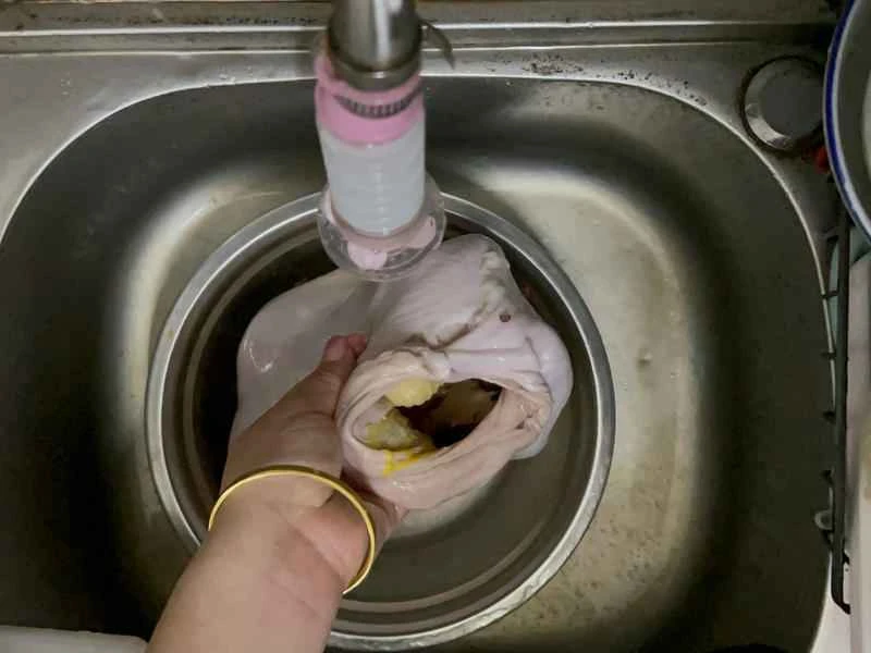 How to make pure milk hand-torn toast: Step 1