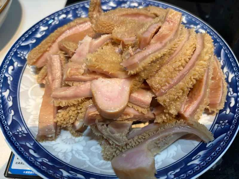 How to make pure milk hand-torn toast: Step 1