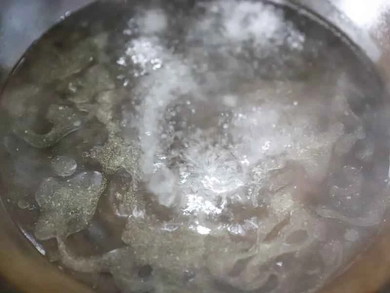 How to make pure milk hand-torn toast: Step 1