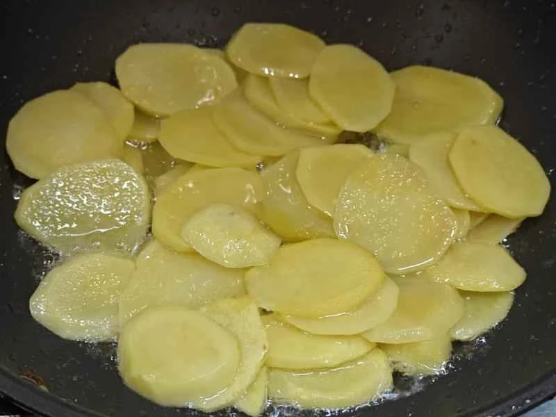 How to make pure milk hand-torn toast: Step 1