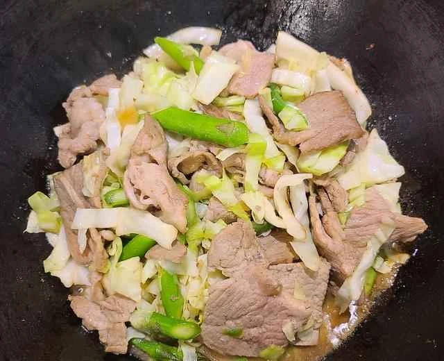 👩‍🍳Stir-fried cabbage and lettuce with pork belly (home-style dish) recipe