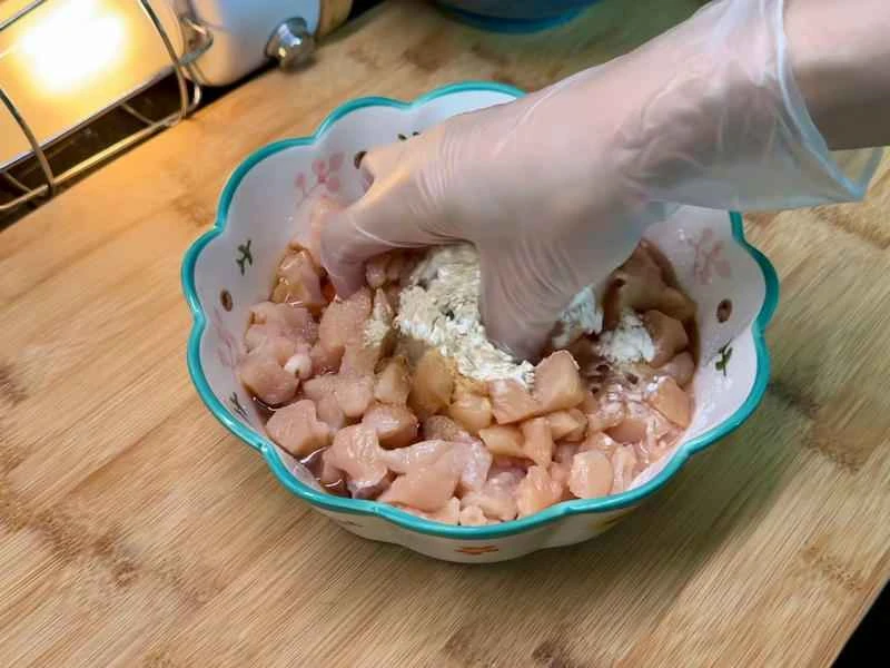 How to make pure milk hand-torn toast: Step 1
