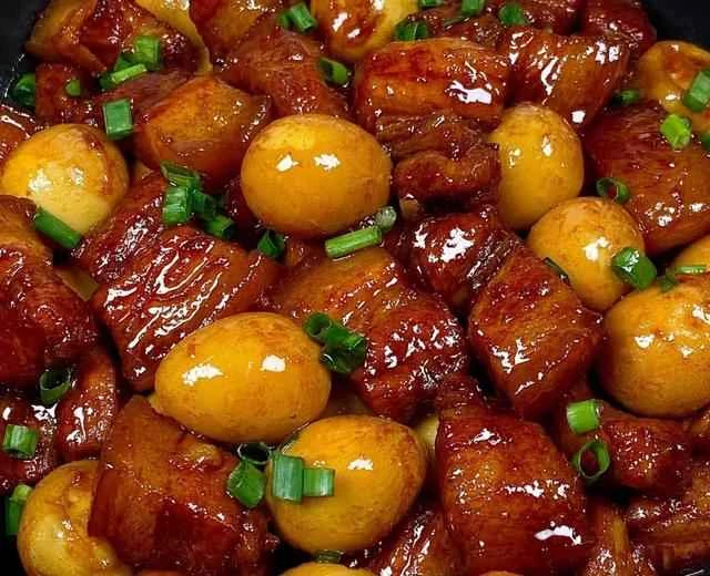 This braised pork with quail eggs recipe is absolutely delicious and goes perfectly with rice!