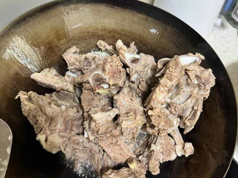 How to make pure milk hand-torn toast: Step 1